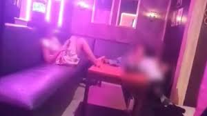 Bokep Viral Sejoli Mesum Di Ruangan Karaoke Di Wakatobi